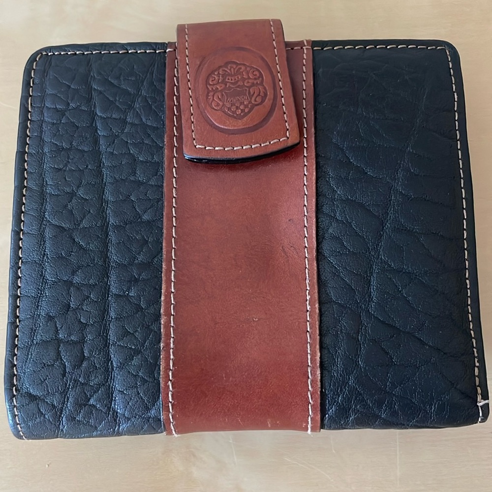 VINTAGE MUNDI WOMENS TWO TONE WALLET